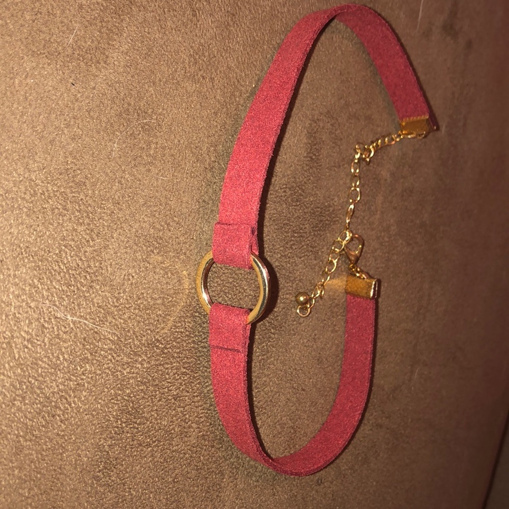 Maroon Choker